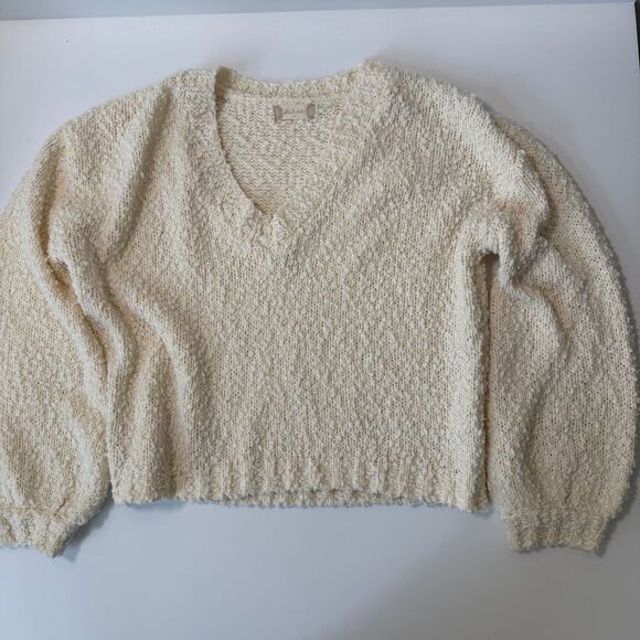 Altar'd State‎ Cozy Cream Boucle Cropped V-Neck Sweater Balloon Sleeves M - Picture 1 of 9